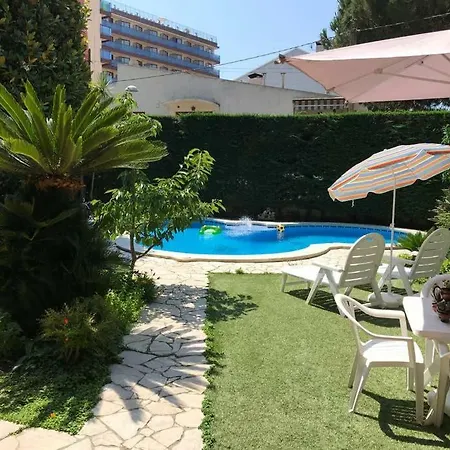 Villa Paquita Calella Exterior photo